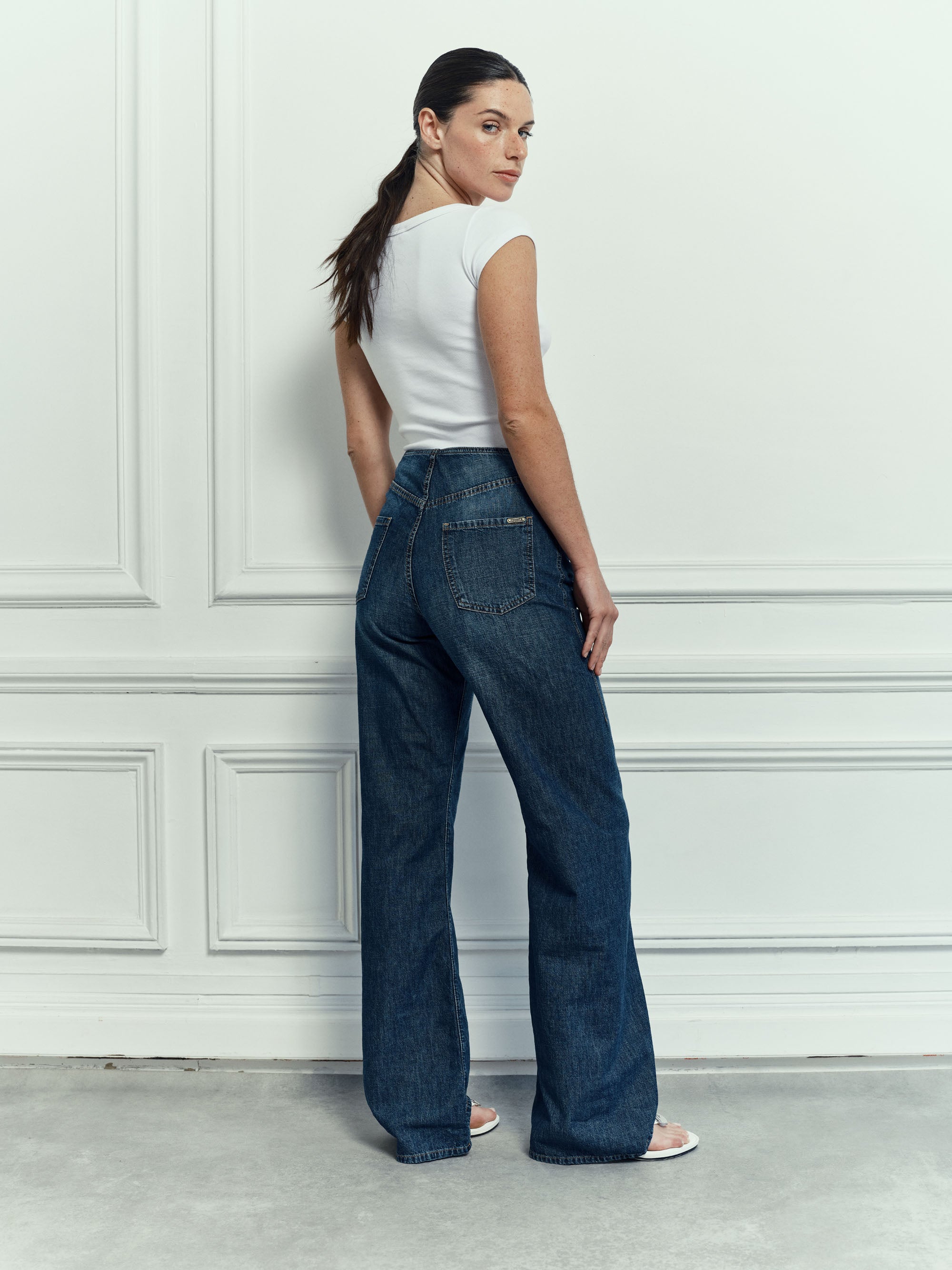 Jean Amelia - Aged Wash