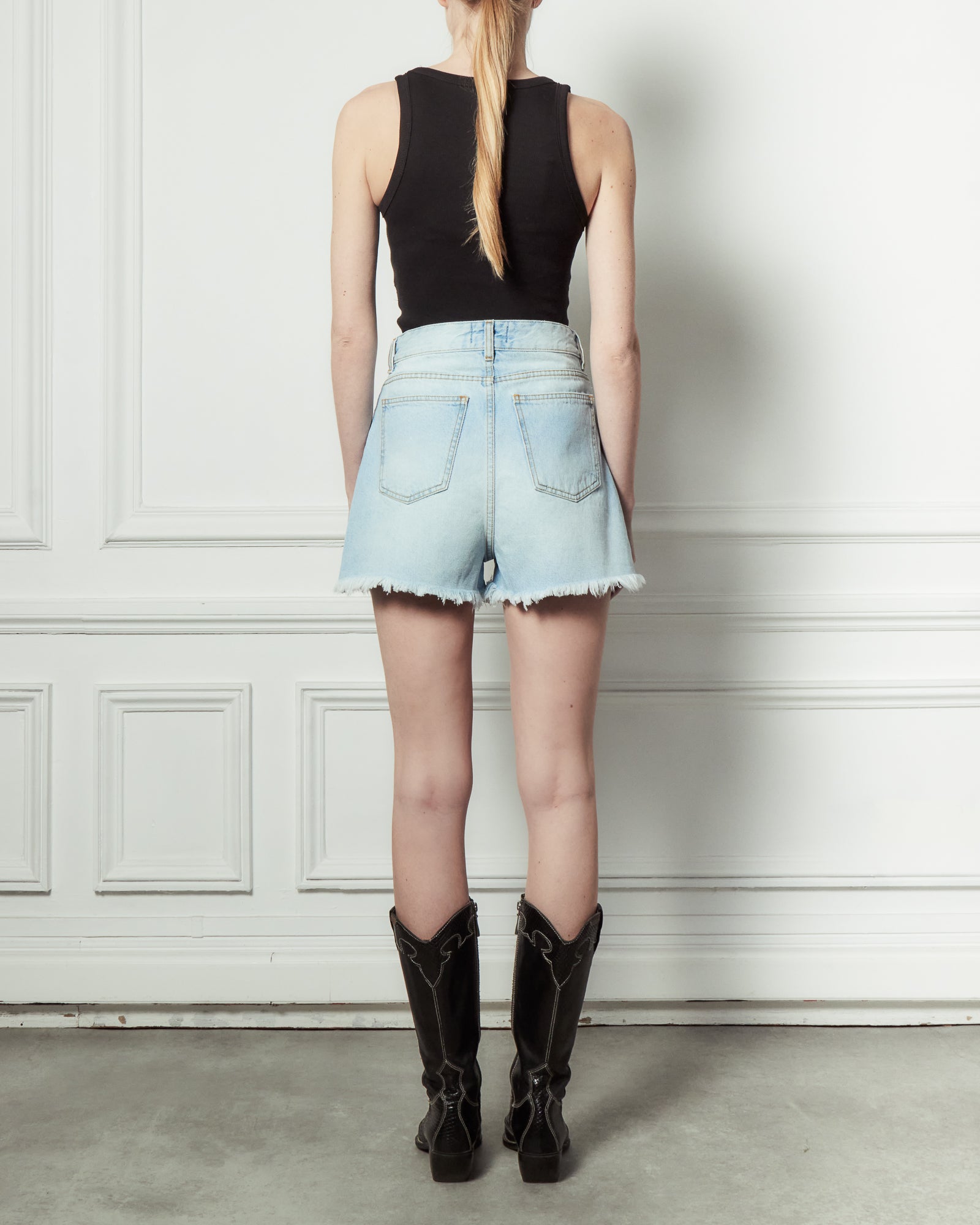 Short Linny - Used Bleached