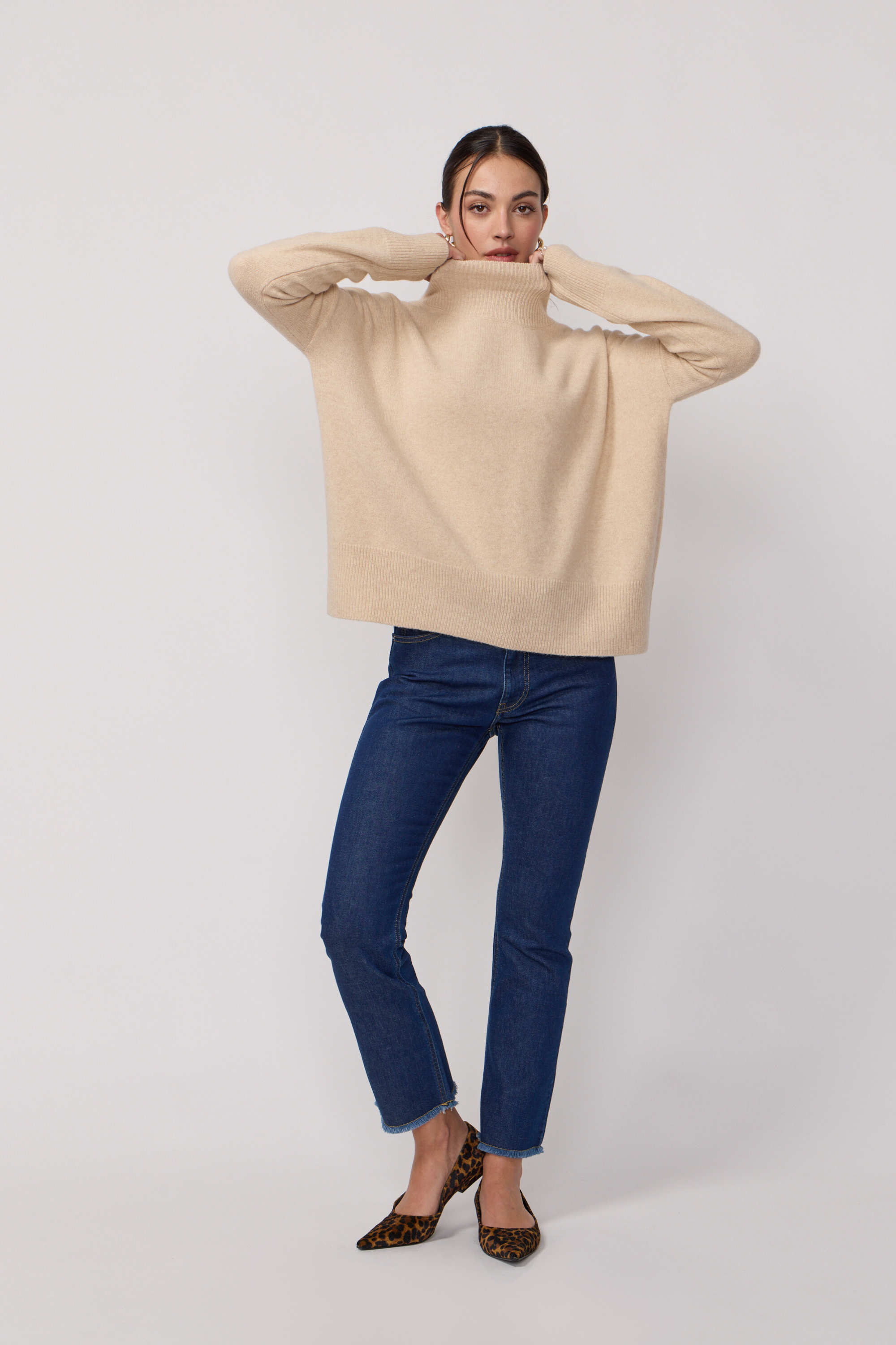 Pull Col Roulé Coupe Droite - Beige