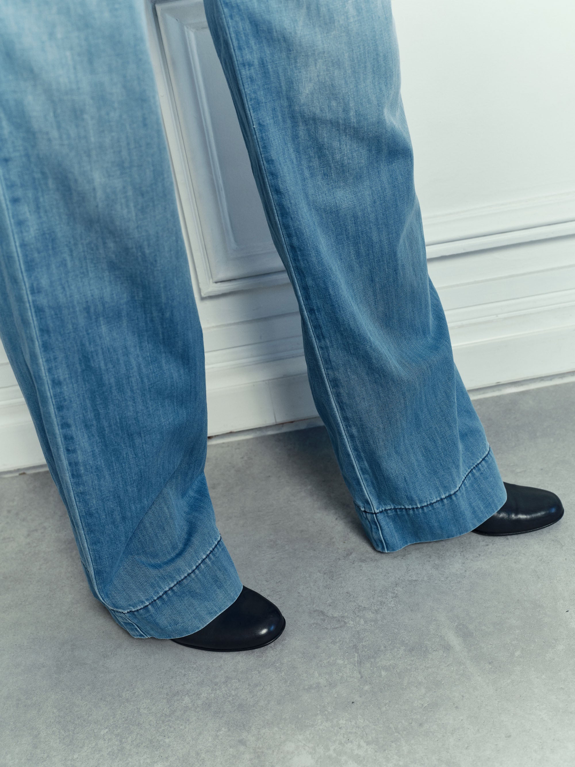 Jean Paltrow Long - Light Used