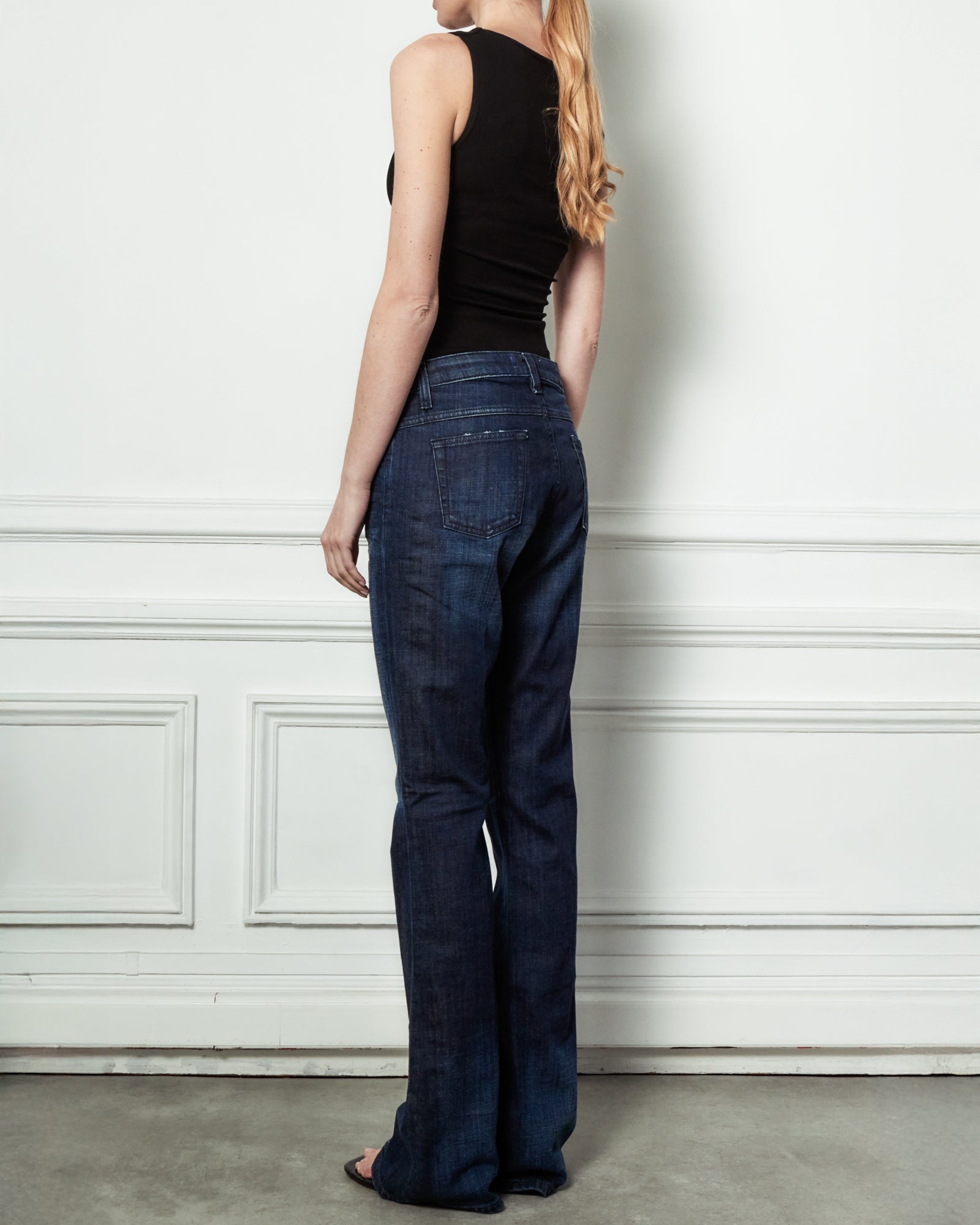 Jean Sienna - Worn Dark